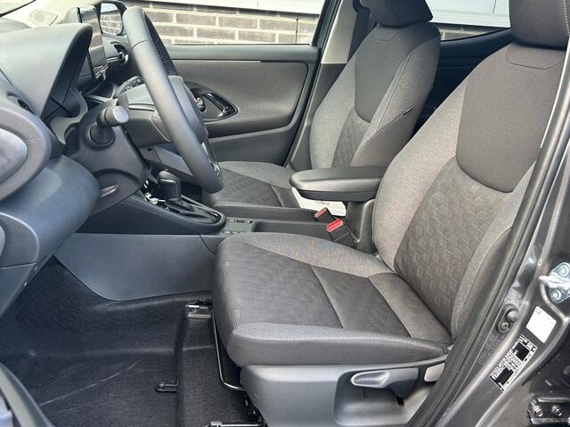 Toyota YARIS 1.5 Hybrid TeamPlayer - First Edition - Stoel+Stuurverwarm. - Carplay