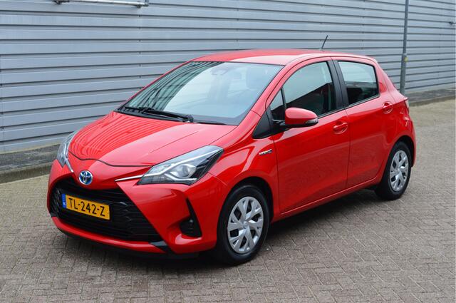 Toyota YARIS 1.5 Hybrid Energy O.a: Navi, Clima, Camera, Cruise, Multimedia, Etc.. Rijklaar! All-in prijs!