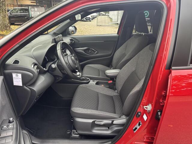 Toyota YARIS Cross 1.5 Hybrid 115 First Edition | 06-10141018 Voor meer informatie