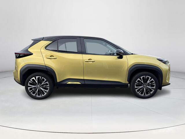 Toyota YARIS Cross 1.5 Hybrid Executive | JBL audio | Stoelverwarming | Head up display | 18 inch LM-velgen |