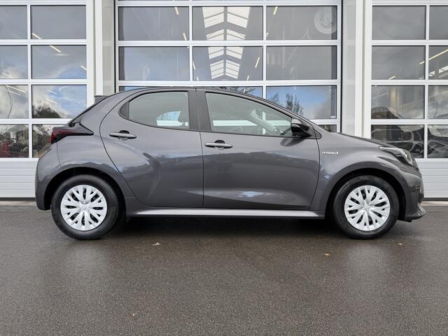 Toyota YARIS 1.5 Hyb. Active