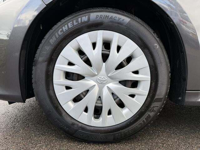 Toyota YARIS 1.5 Hyb. Active