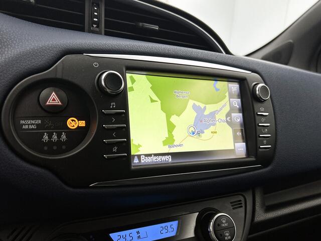 Toyota YARIS 1.5 Hybrid Bi-Tone | Afneembare trekhaak | Navigatie | Cruise Control |