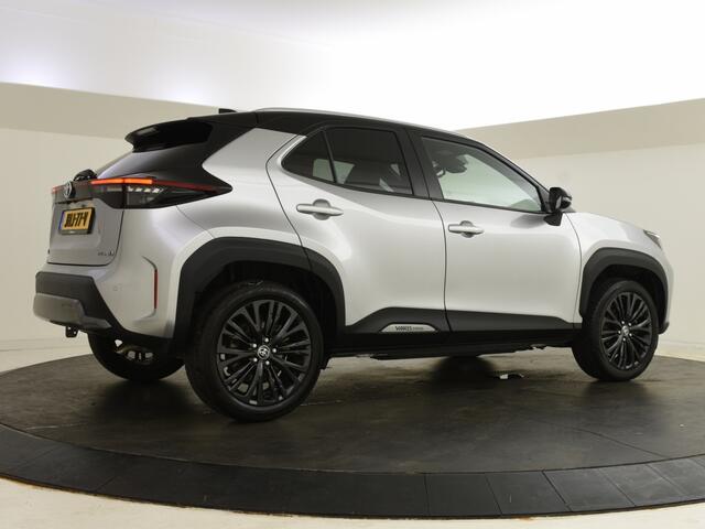 Toyota YARIS 1.5 Hybrid Adventure | Parkeersensoren V+A | Stoelverwarming