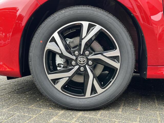 Toyota YARIS 1.5 Hybrid 115 Dynamic | Emotional Red | Comfort Pack | Nieuw uit voorraad leverbaar |