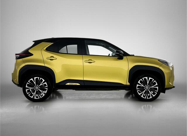 Toyota YARIS Cross 1.5 Hybrid Executive | Achteruitrijcamera | Half lederen bekleding | stoelverwarming |