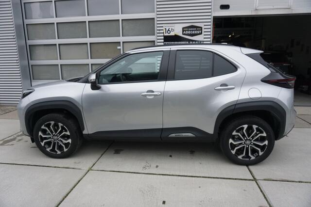 Toyota YARIS Cross 1.5 Hybrid 115 Business Plus |Navi|Carplay|PDC V+A|Stoel en stuurverw|Dodehoek|