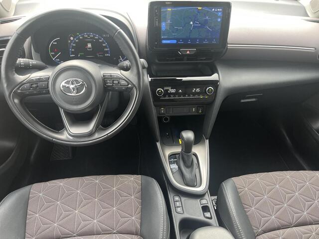 Toyota YARIS Cross 1.5 Hybrid Executive | Navigatie | Stoel- + stuurverwarming | 18 inch LM-velgen | Keyless entry |