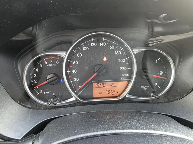 Toyota YARIS 1.3 VVT-i Aspiration | Two-tone | Camera | Navi |