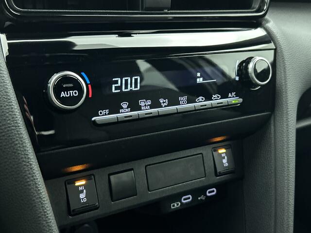 Toyota YARIS Cross 1.5 Hybrid Dynamic | Apple Carplay/Android Auto | Stoelverwarming | Climate control |