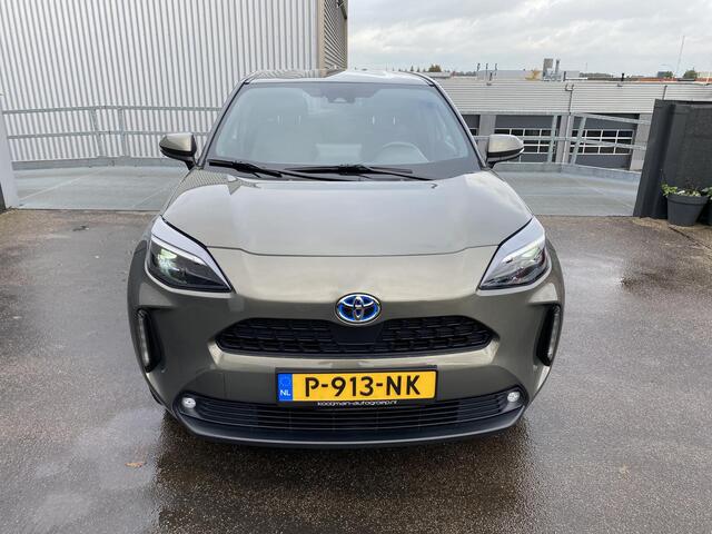 Toyota YARIS Cross 1.5 Hybrid First Edition Automaat Nieuw geleverd van 1e eigenaar incl: ApplCarPlay/AndroidAuto, Climate Control, Adative Cruise control, All season banden, Parkeerhulp camera, Led verlichting