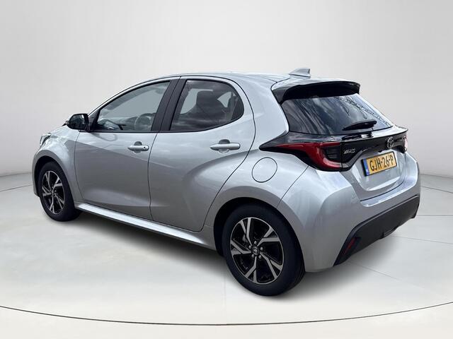 Toyota YARIS 1.5 Hybrid 115 First Edition **KEYLESS/ ADAPTIEVE CRUISE CONTROL/ AUTOMATISCHE DIMLICHTEN/ 36 MAANDEN GARANTIE**