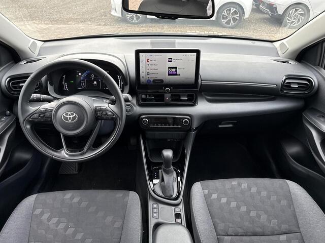 Toyota YARIS 1.5 Hybrid 115 First Edition **KEYLESS/ ADAPTIEVE CRUISE CONTROL/ AUTOMATISCHE DIMLICHTEN/ 36 MAANDEN GARANTIE**