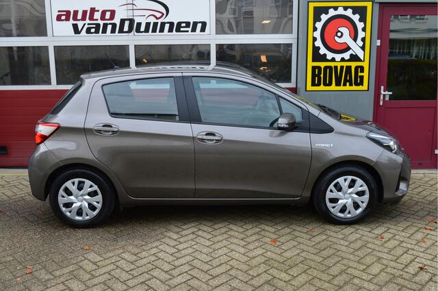 Toyota YARIS 1.5 Hybrid Active O.a: Trekhaak, Camera, Clima, Audio, Cruise, Rijklaar, Etc. All-in prijs!