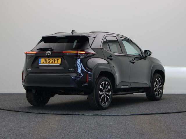 Toyota YARIS Cross 1.5 Hybrid 130 Dynamic | Achteruitrijcamera | Stuur, Voorruit en stoelverwarming | Apple Carplay & Android Auto |