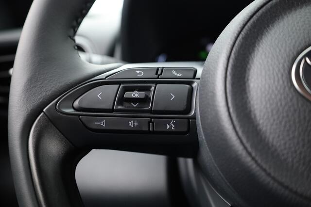 Toyota YARIS Cross 1.5 Hybrid Teamplayer 130pk | Winter pakket | Safety pakket | Navi | Adapt. Cruise | Camera | Keyless