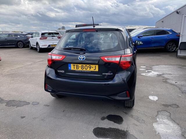 Toyota YARIS 1.5 Hybrid Energy 100pk 5D CVT Automaat! Achteruitrij camera, cruise control, navigatie systeem, airconditioning