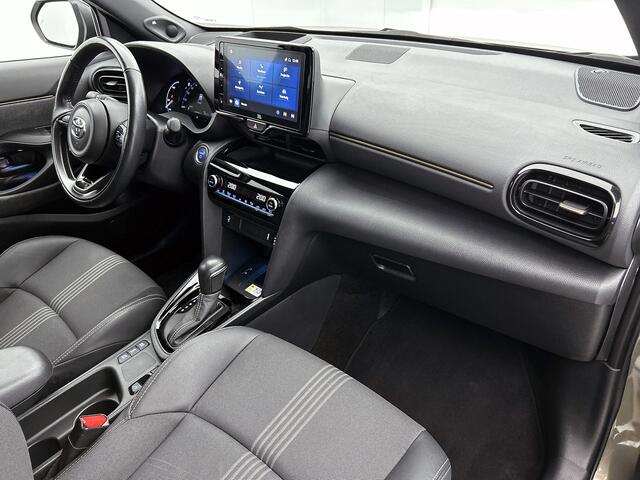 Toyota YARIS Cross 1.5 Hybrid Adventure | Navigatie | Afneembare trekhaak | PDC |