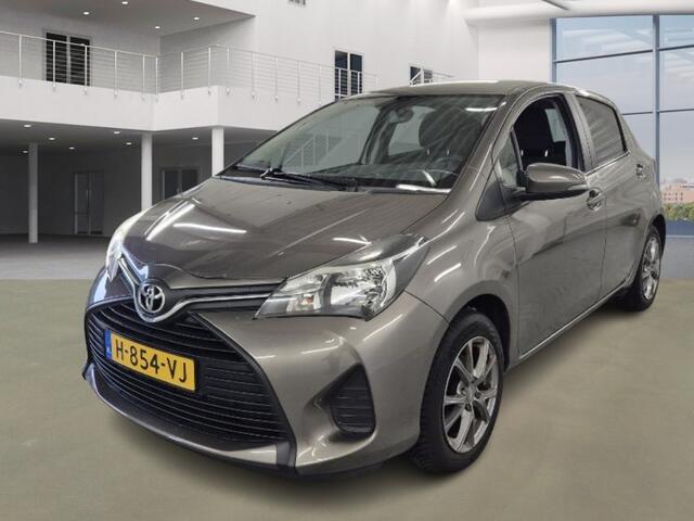 Toyota YARIS 1.3 VVT-i Trend Bi-Tone, Apk 6-2026! VERWACHT!!