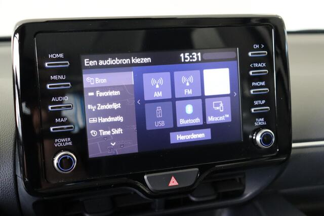 Toyota YARIS 1.5 Hybrid Active, Navi Apple carplay, Android auto