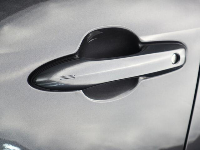 Toyota YARIS Cross 1.5 Hybrid 130 Executive Nieuw met Winterpakket en Safety pakket