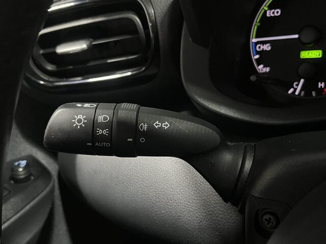 Toyota YARIS 1.5 Hybrid Active | Navigatie | Dealer onderhouden |