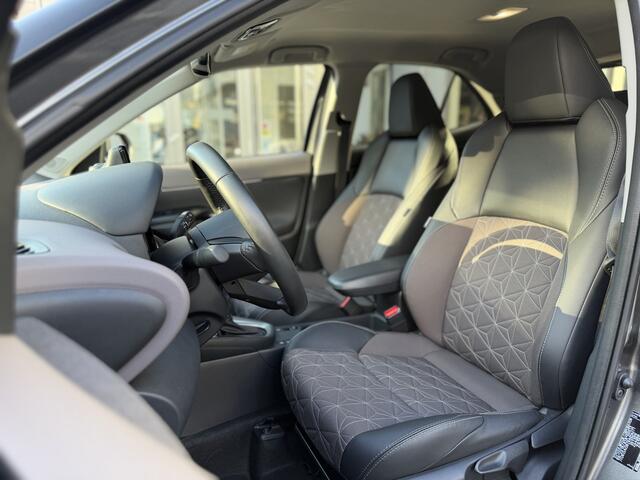 Toyota YARIS Cross 1.5 Hybrid 130 Executive Parkeersensoren V+A. Dodehoekdetectie, Elek.achterklep , All-in Rijklaarprijs