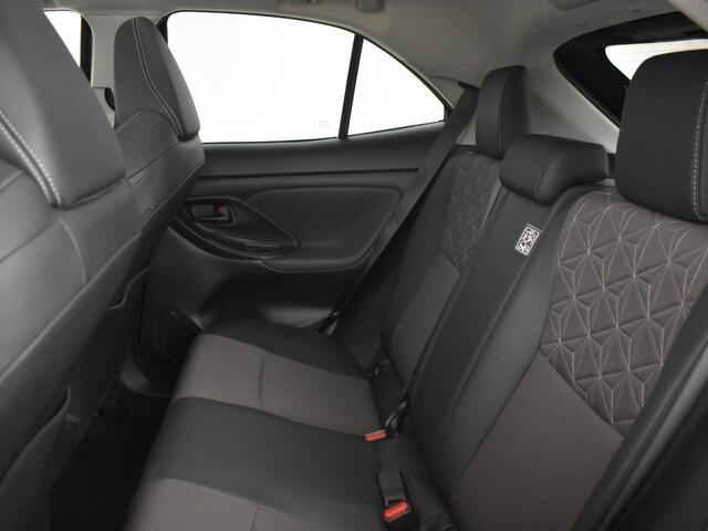 Toyota YARIS 1.5 Hybrid AWD Executive | Panoramadak | Stoelverwarming