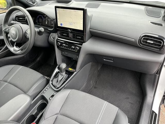 Toyota YARIS Cross 1.5 Hybrid 130 Executive | Panoramadak | JBL audio | Stoel- + stuurverwarming | 360 graden camera's |