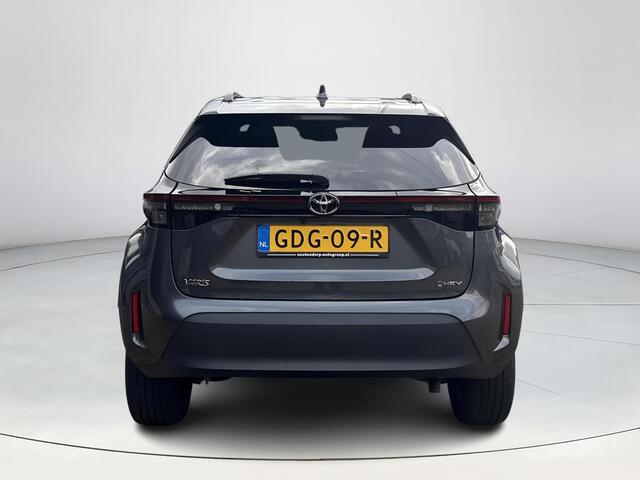 Toyota YARIS Cross 1.5 Hybrid 115 First Edition **KEYLESS/ ADAPTIVE CRUISECONTROL/ VOORVERWARMING/ GARANTIE**