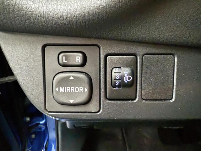 Toyota YARIS 1.5 Hybrid Executive 1e eigenaar, Nederlandse auto, dealerhouden, slechts 48.671 KM!