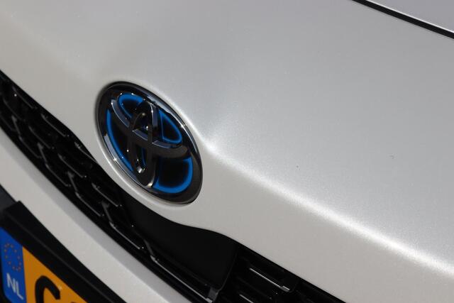 Toyota YARIS Cross Adventure 1.5 Hybrid AWD, JBL Audio, Panoramadak, Apple CarPlay/Android Auto,