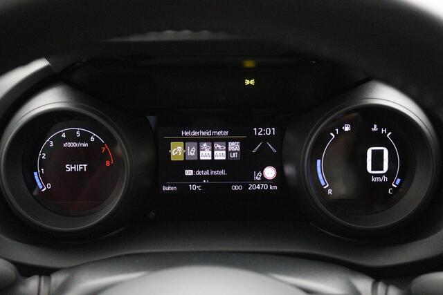 Toyota YARIS Cross 1.5 VVT-I Benzine | Airco | Parkeercamera | Apple carplay Android auto |