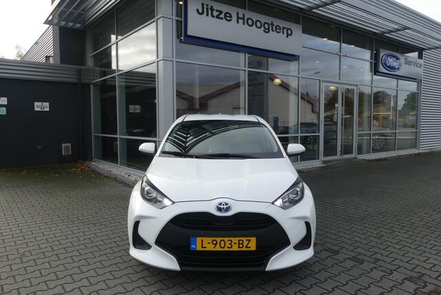 Toyota YARIS 1.5 Hybrid Active TREKHAAK AFNEEMBAAR (450KG), ADAPT. CRUISE, CLIMA, CAMERA, DAB, APPLE CARPLAY/ANDROID AUTO, 54.896KM