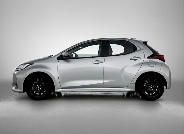 Toyota YARIS 1.5 Hybrid Dynamic | Stoelverwarming | Head up Display | LM Velgen | Apple Carplay / Android Auto |