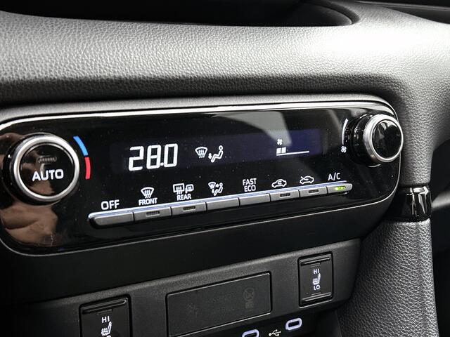 Toyota YARIS 1.5 Hybrid Dynamic + Comfort Pack | Stoel en Stuur verwarming | Blindspot | QR Lader | Apple Carplay / Android Auto |