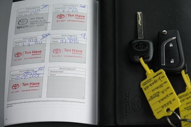 Toyota YARIS 1.5 VVT-i Active Automaat | Cruise control | Achteruitrijcamera
