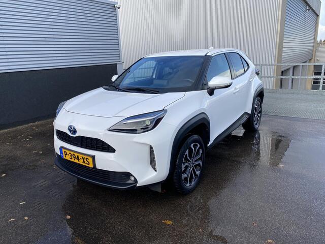 Toyota YARIS Cross 1.5 Hybrid First Edition Trekhaak, 1e eign. NL-auto, Navigatie, Privacy glass, LED, Smart Key, Achteruitrijcamera, Adaptieve cruise control