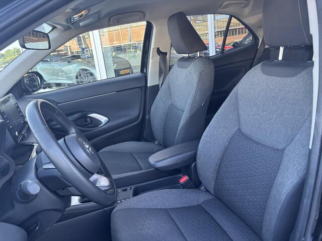 Toyota YARIS Cross 1.5 Hybrid 115 Dynamic Edition SLECHTS 15.225KM, INCLUSIEF PARKEERSENSOREN. Incl gratis trekhaak