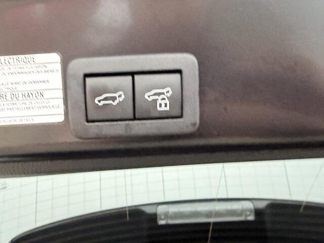 Toyota YARIS Cross 1.5 Hybrid Dynamic Limited Stoel Stuur Verwarming Trekhaak Pano HUD Dealer Onderhouden