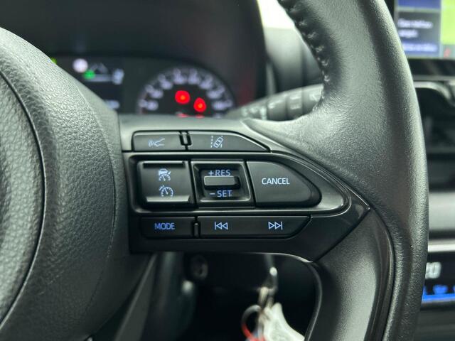 Toyota YARIS 1.5 Hybrid Active Auto. Navigatie Apple Carplay/Android Auto Camera Adaptive Cruise Control Climate Control