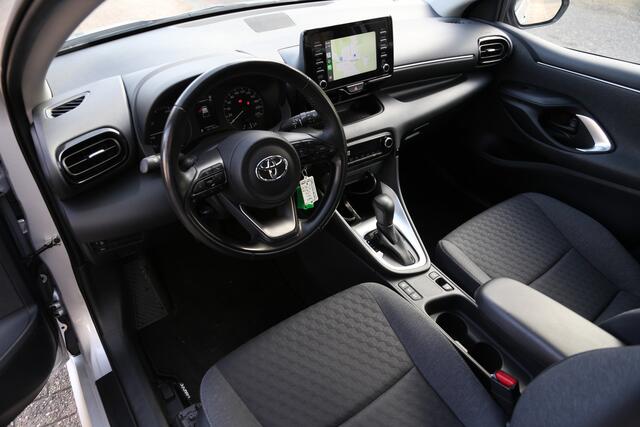 Toyota YARIS 1.5 Hybrid Active Navi Carplay Camera ACC