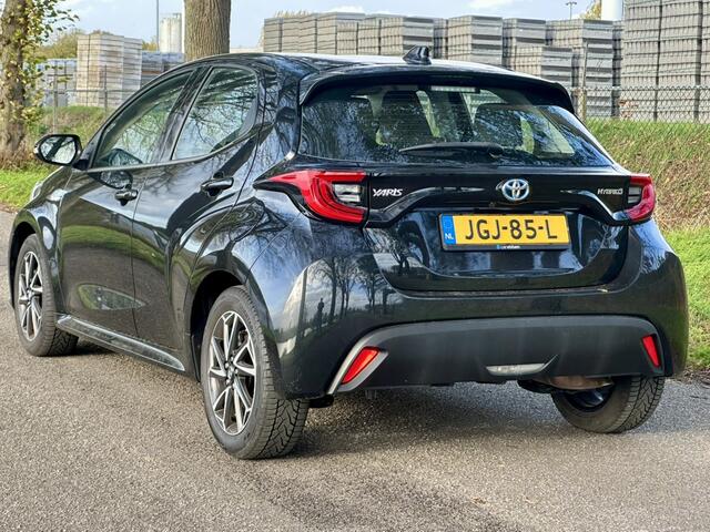Toyota YARIS 1.5 Hybrid Dynamic | 34.000 KM | Automaat | Apple carplay | Stoelverwarming | Camera