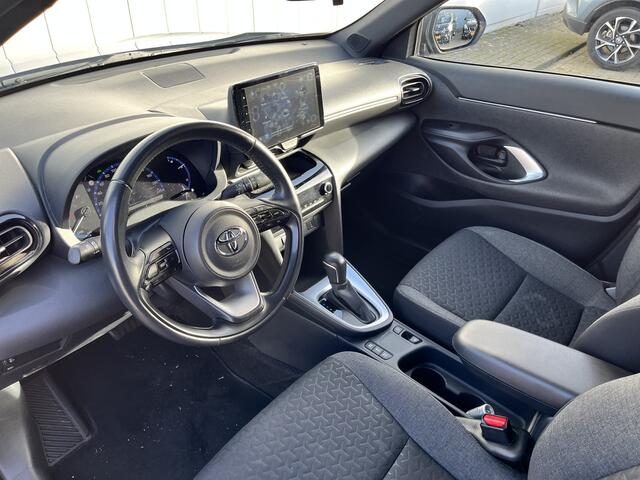 Toyota YARIS Cross 1.5 Hybrid First Edition Trekhaak NL auto 1e eigenaar Dealer onderhouden Navi Carplay