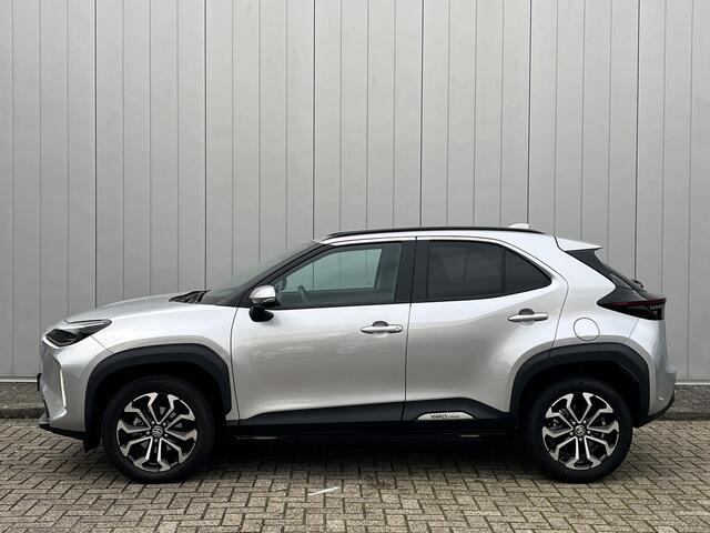 Toyota YARIS Cross 1.5 Hybrid 115 First Edition Comfort pack NL Auto PDC Blinde Spot Stoelverwarming Stuurverwarming