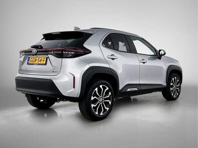 Toyota YARIS Cross 1.5 Hybrid Adventure | Parkeersensoren | Climate Control | Adaptive Cruise Control | Apple Carplay -/ Android Auto |