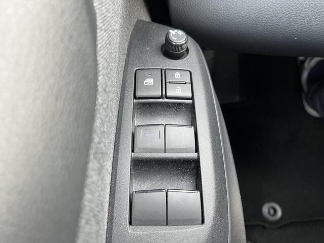 Toyota YARIS 1.5 Hybrid Dynamic | Rijklaar, LED koplampen | Camera | Mistlampen voor