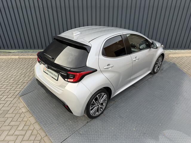 Toyota YARIS 1.5 Hybrid Executive | Creme LEER | JBL | BSM | Head-up | Rijklaar!!