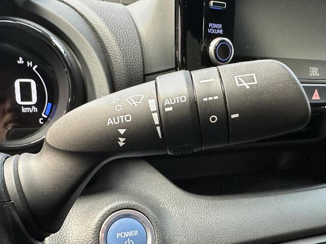 Toyota YARIS 1.5 Hybrid Executive