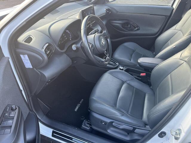 Toyota YARIS Cross 1.5 Hybrid Adventure 4WD | Navigatie | Apple CarPlay/Android auto | Achteruitrijcamera | Trekhaak